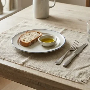 linen_placemat_for_dining